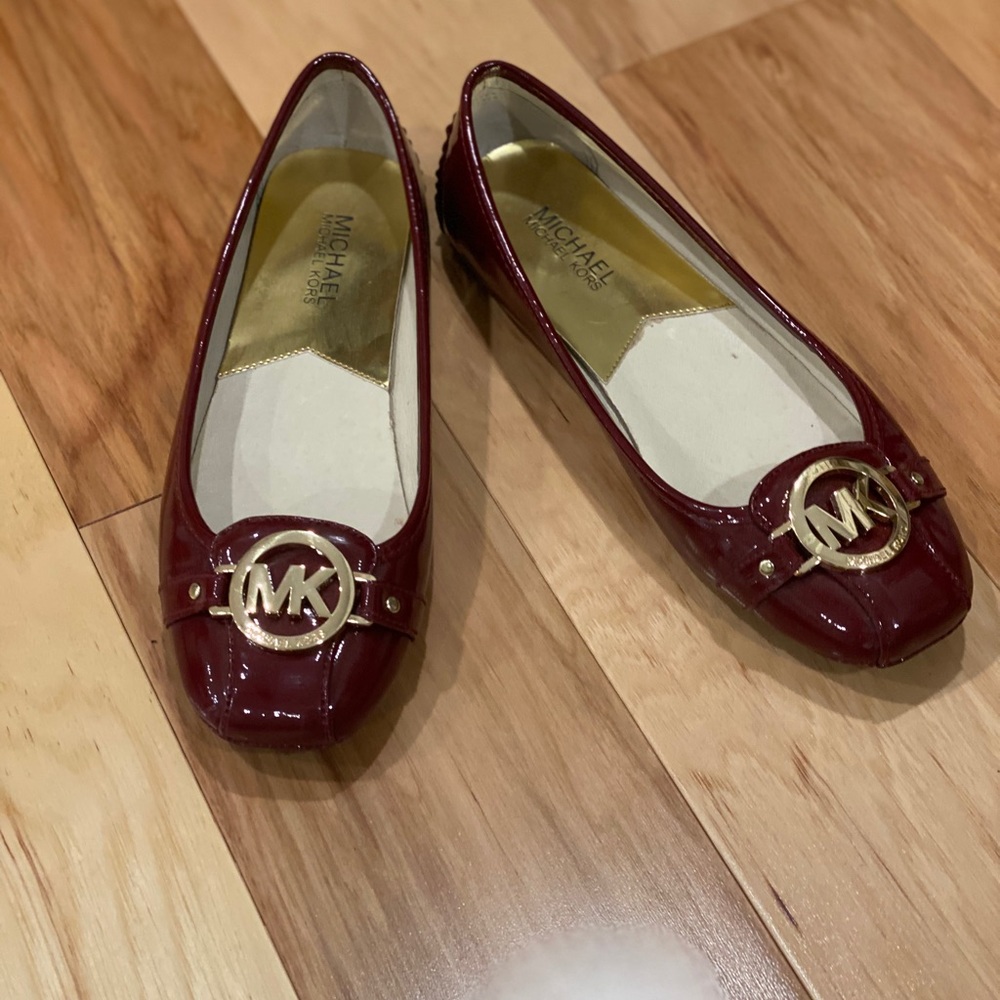Michael Kors flats